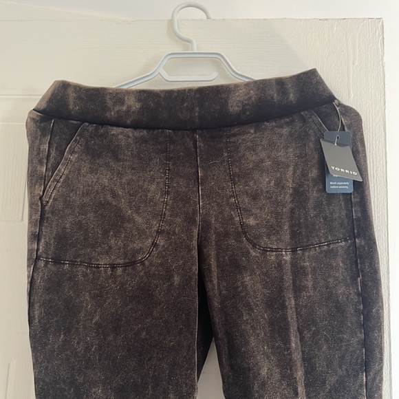NWT Torrid size 1 leggings WITH POCKETS - Picture 7 of 11